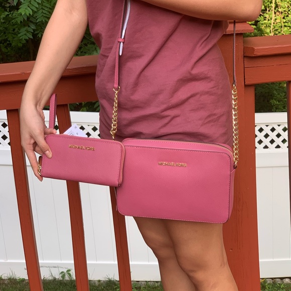 Michael Kors Handbags - SOLD NWT MICHAEL KORS JET SET LARGE CROSSBODY